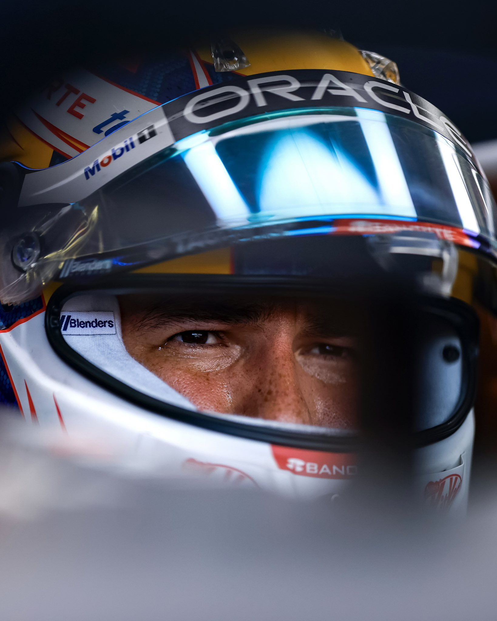 红牛二队轻取红牛车队，佩雷兹关键制胜