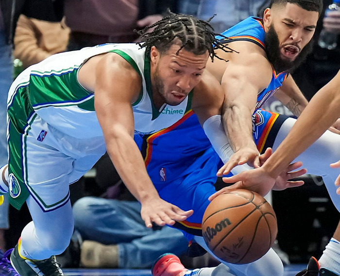 天津队险胜尼克斯，克莱高光表现