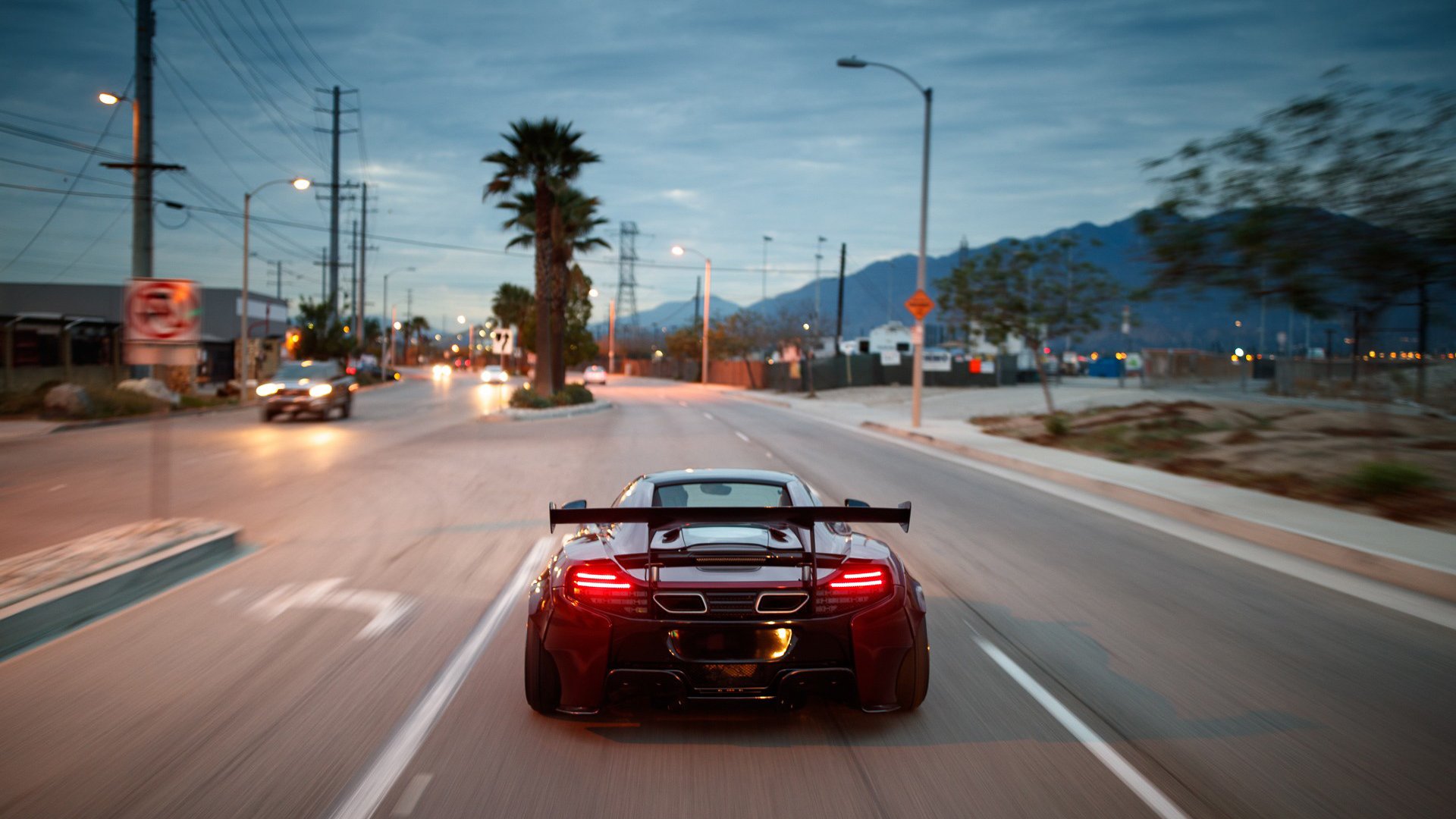 当欧冠决赛的星光映照纽约夜空，一场跨越时空的双城记